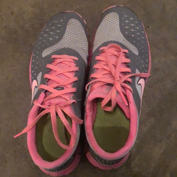 Nike Shoes - Nike Free 4.0 Nike Shoes - Nike Free 4.0